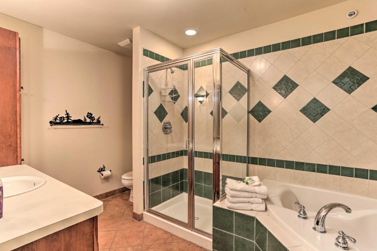 Mountain Creek Resort Home - Hot Tub And Pool Access Vernon Luaran gambar